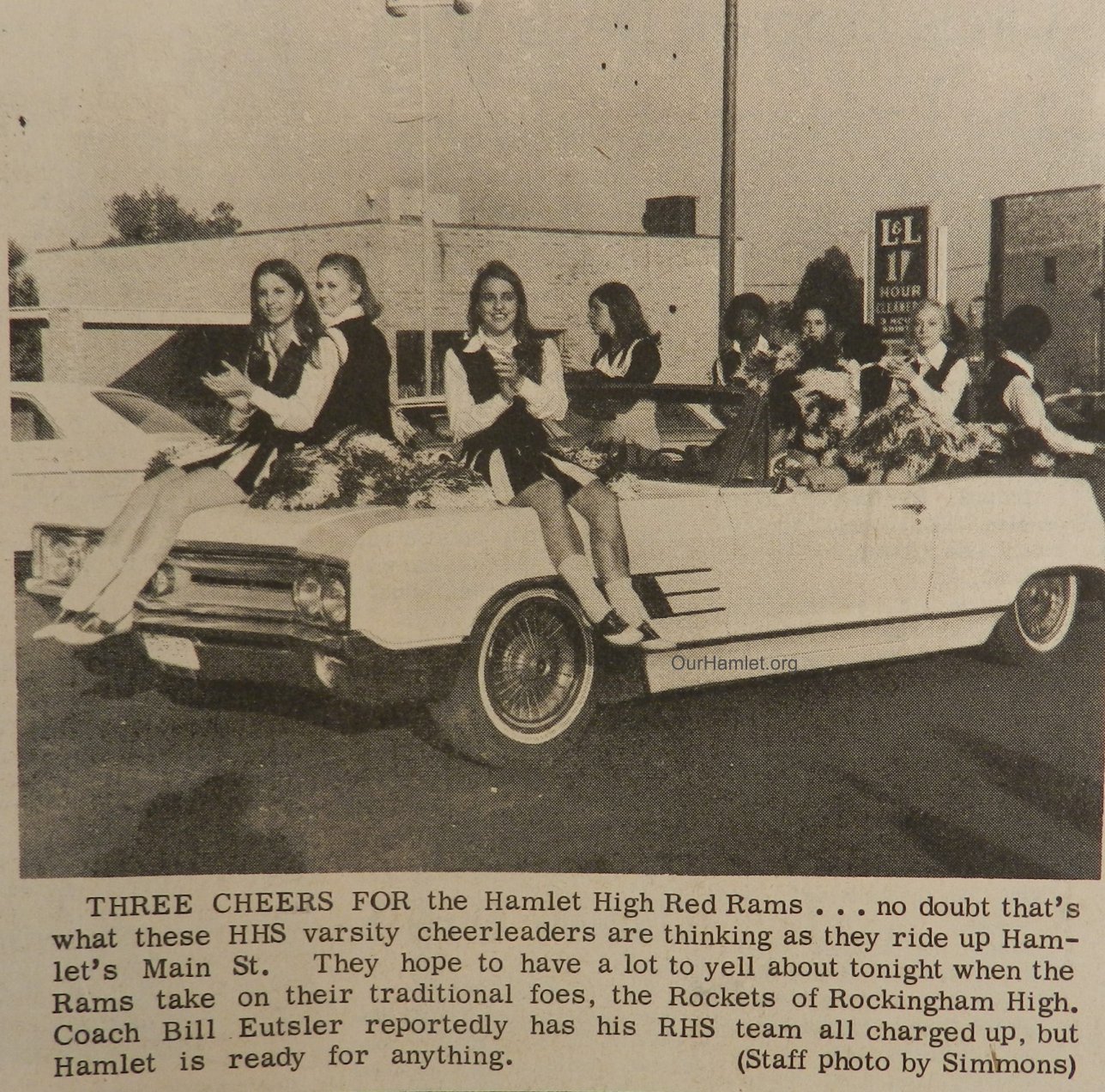 1970 HHS Cheerleaders OH.jpg
