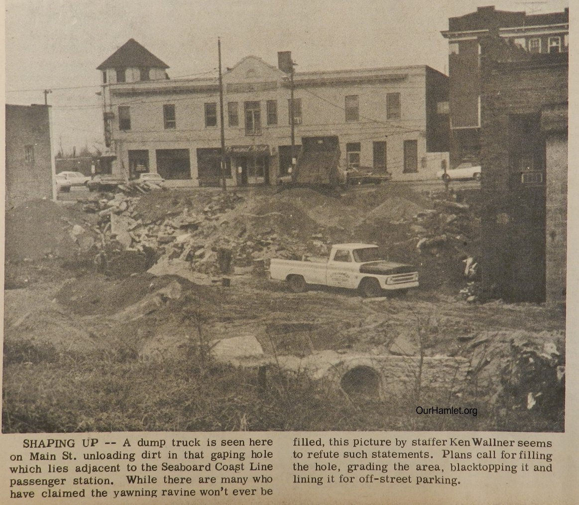 1971 Main St raven OH.jpg